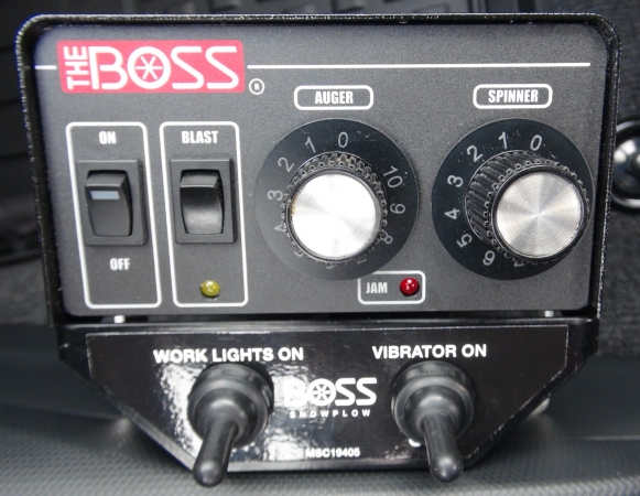 THE BOSS VBX3000 hopperspreader control panel
